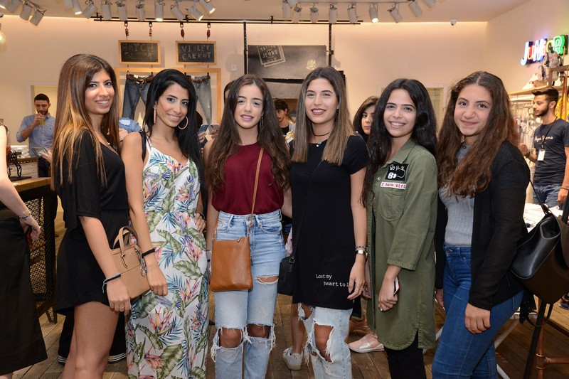 The Ultimate Girls Night Out with Pepe Jeans!